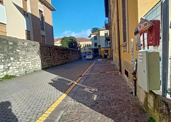 Maison Giulietta E Con Parcheggio Privato アパート コモ